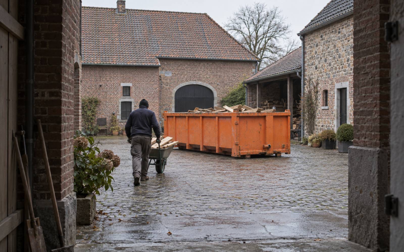 Ambiance générée évoquant le chargement d’un container dans une cour à Oupeye.